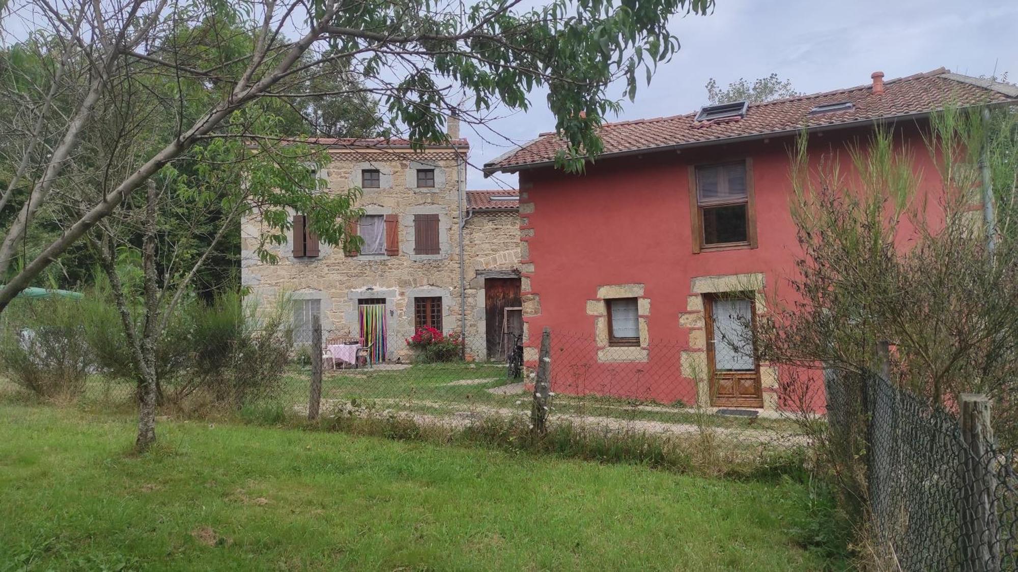 Gite La Roche Bertignat Εξωτερικό φωτογραφία
